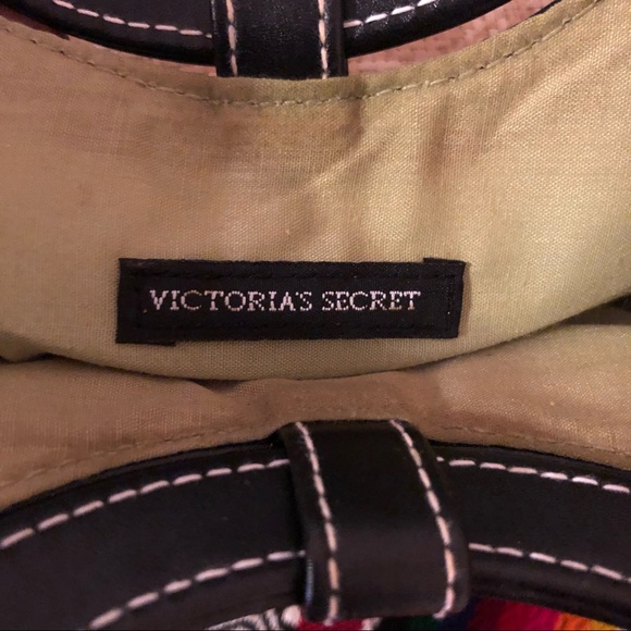 🌸5/$25🌸 Victoria’s Secret Woven Wicker Clutch - Picture 10 of 16